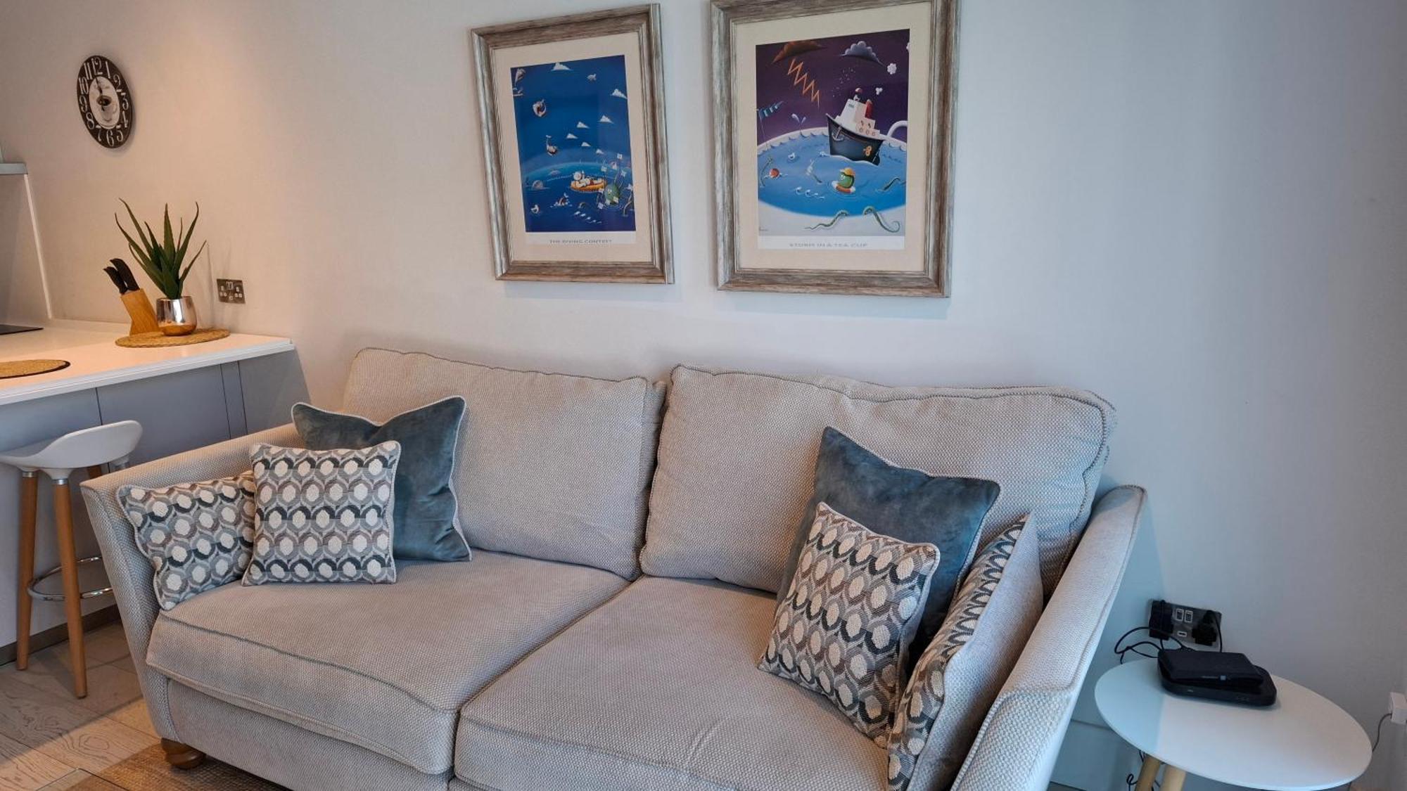 Saltwater Suites At Fistral New Quay Стая снимка