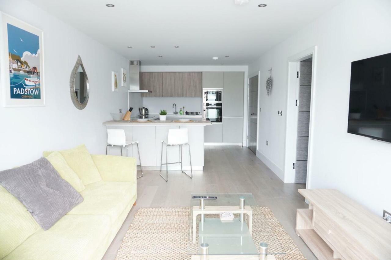 Saltwater Suites At Fistral New Quay Екстериор снимка