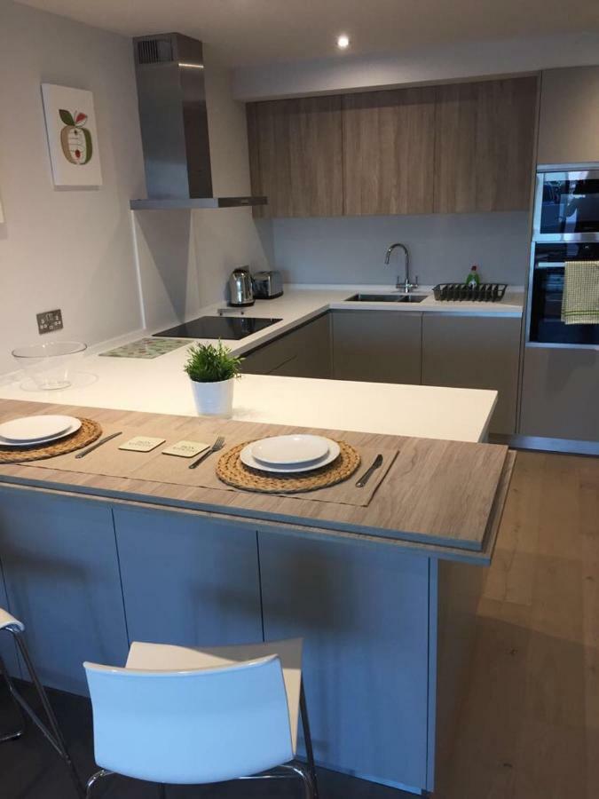 Saltwater Suites At Fistral New Quay Екстериор снимка